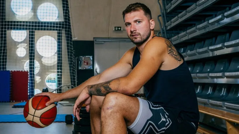 El impresionante cambio de aspecto de Doncic | @MensHealthMag