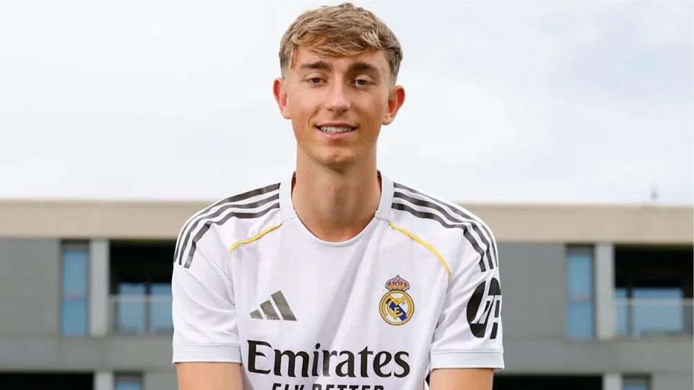 Huijsen se fue al Real Madrid | AP