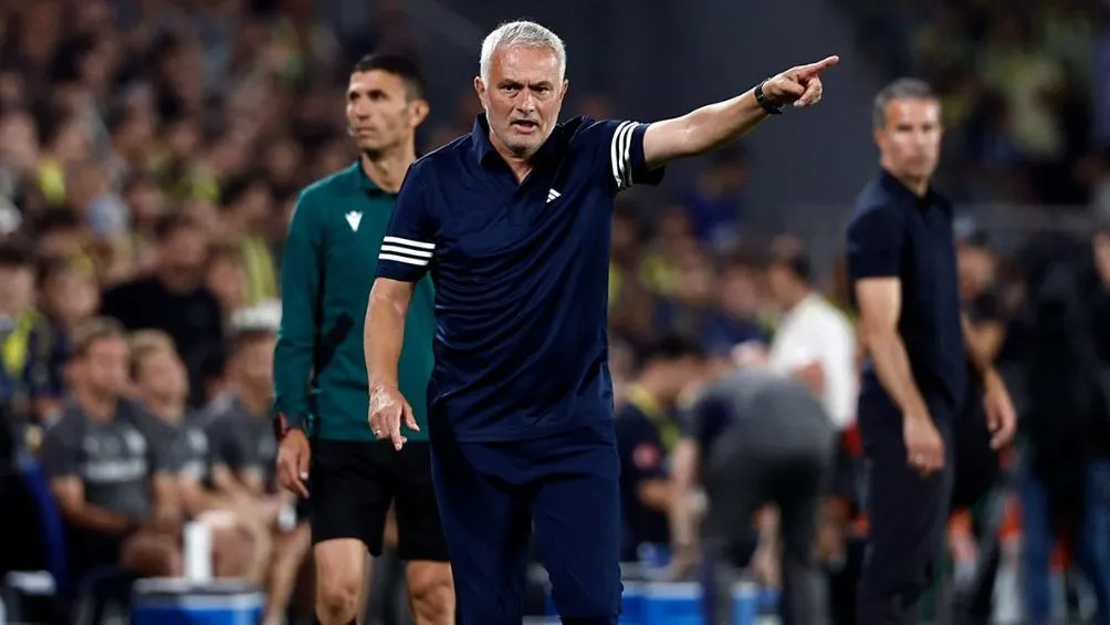 Mourinho acerca a su equipo a la Champions League | @Fenerbahce