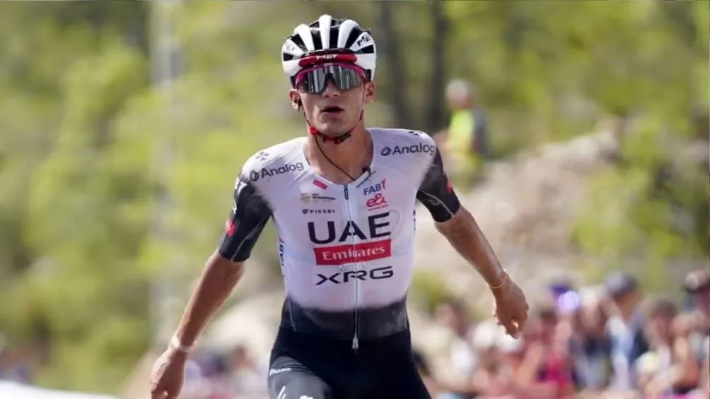 Isaac del Toro | @TeamEmiratesUAE