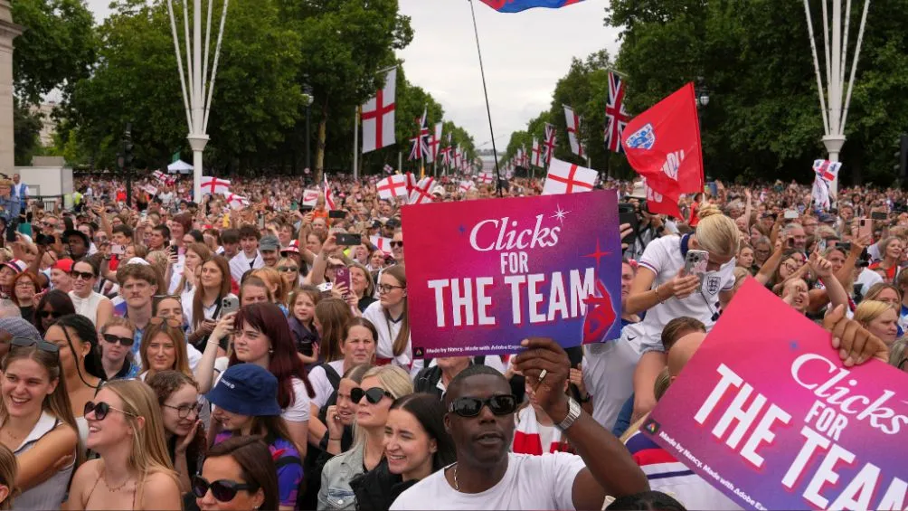 La afición respondió al llamado de sus seleccionadas | AP