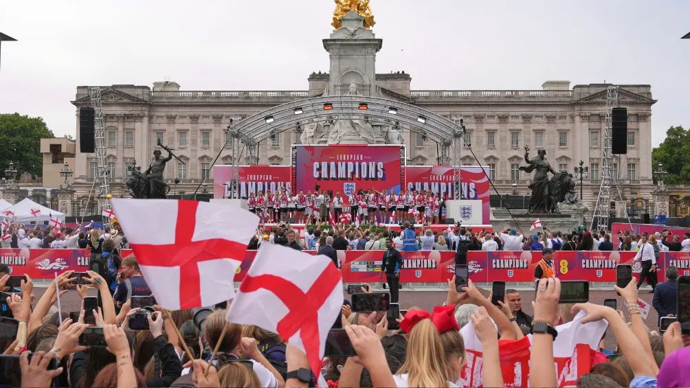 La afición respondió al llamado de sus seleccionadas | AP