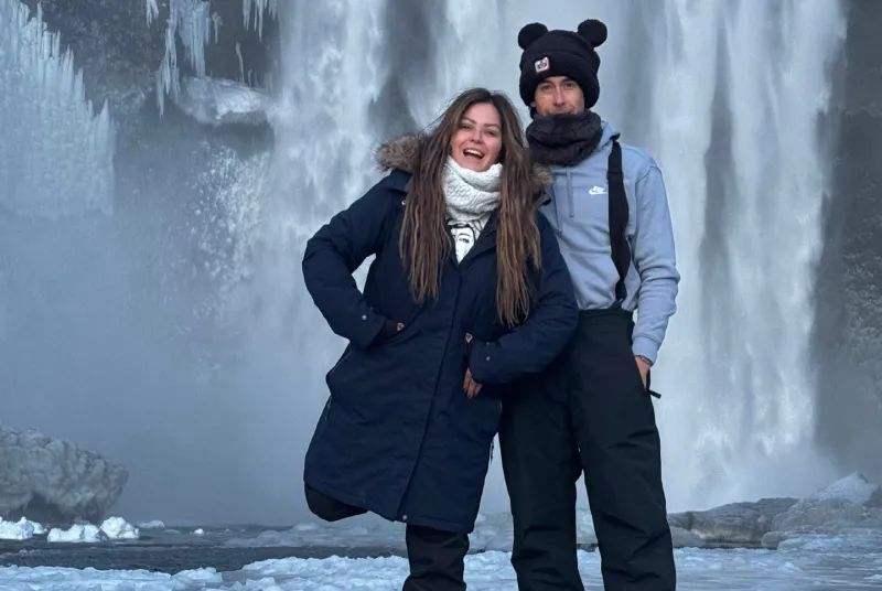 Los esposos andan de vacaciones por Canadá / FB: @Marianaecheverriaoficial