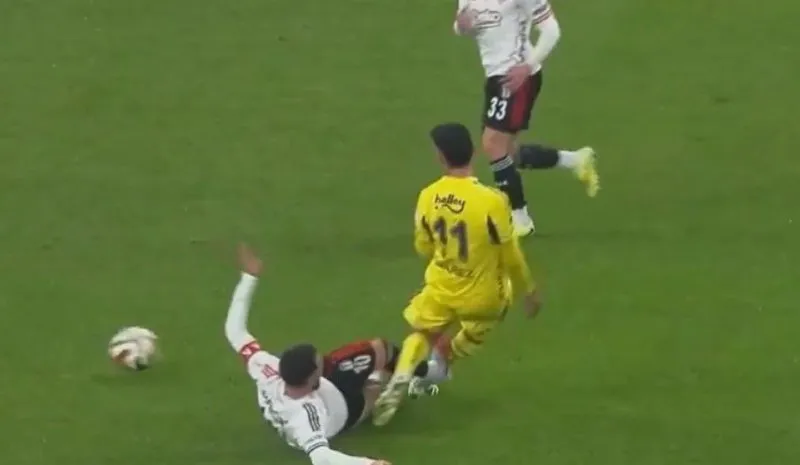 Entrada sobre Álvarez