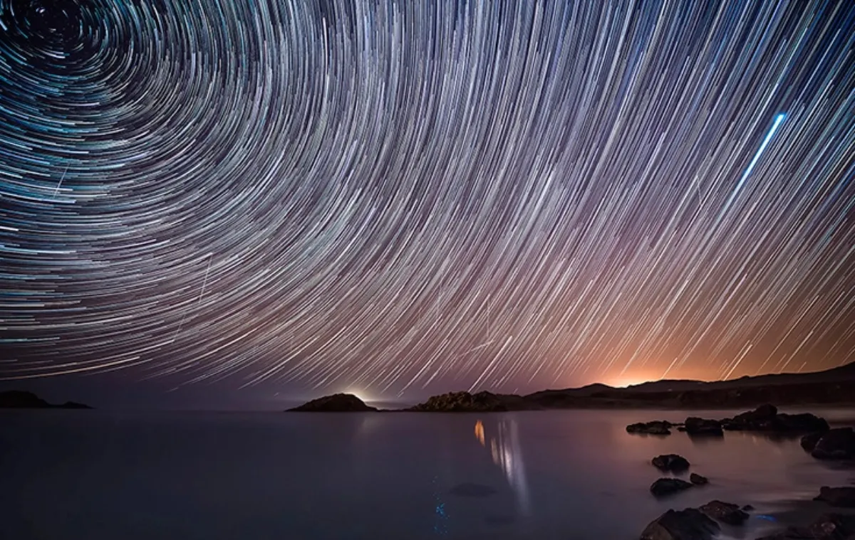 La madrugada del 11 y 12 de agosto podrás ver la lluvia de estrellas / Redes Sociales