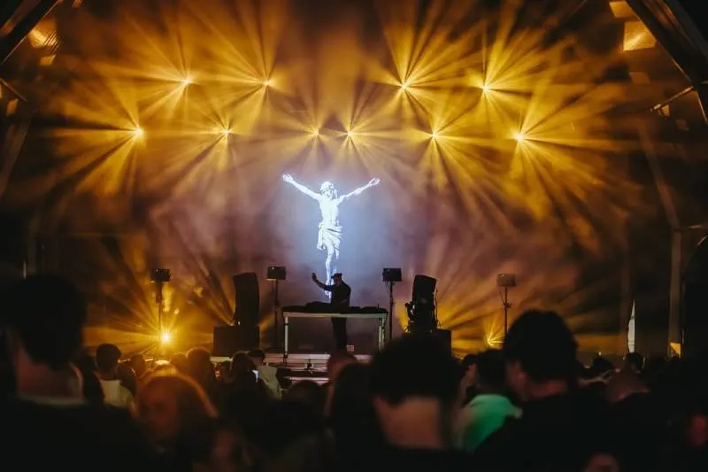 IG: @padre.guilherme