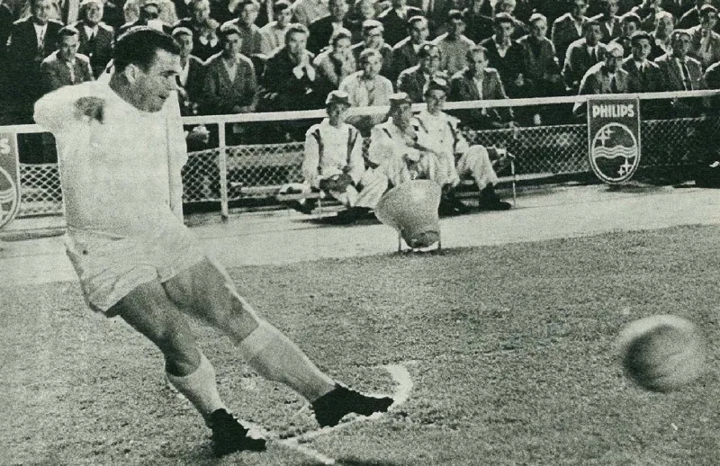 Puskás | @HemerotecaRMCF