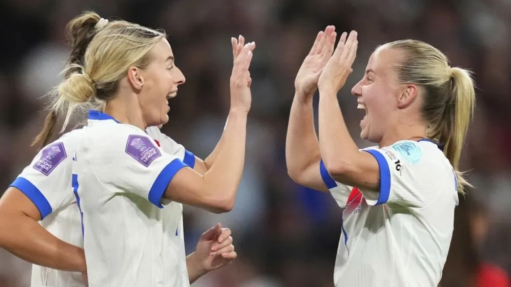 Inglaterra celebra su pase a la Final | AP