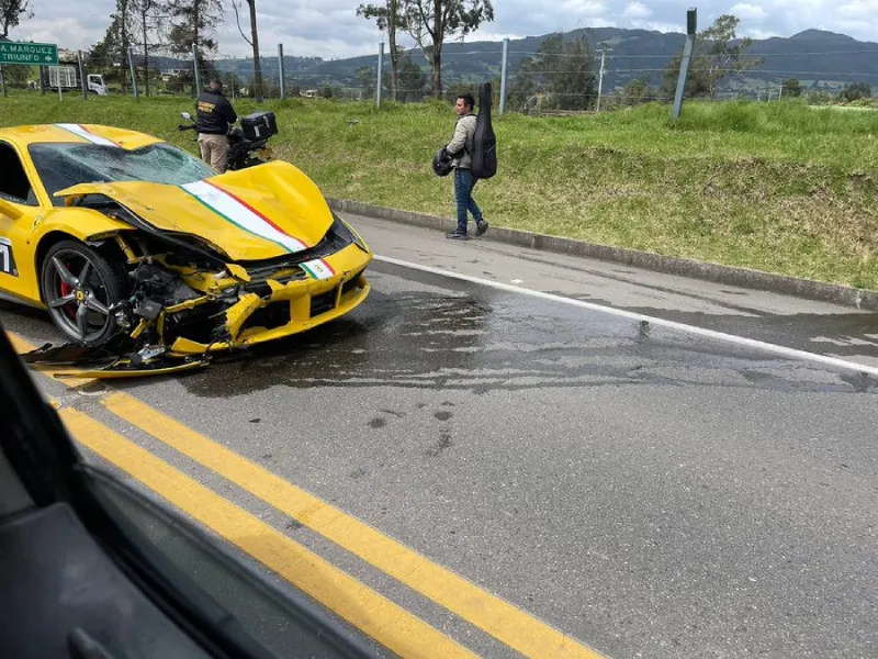 Ferrari 488 GTB fue protagonista de un accidente que dejó un muerto / Redes Sociales