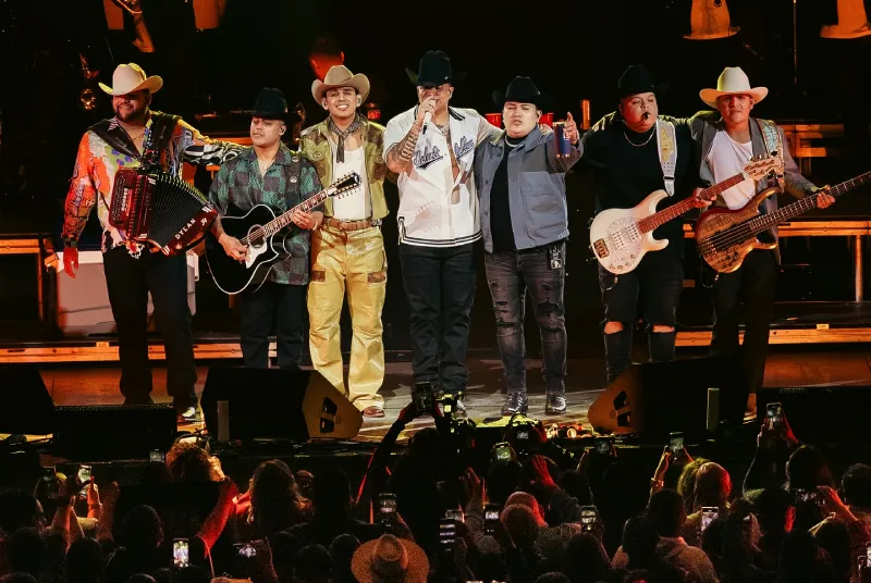 Grupo Firme en más de una ocasión asegura que no canta narcocorridos / FB: @GrupoFirmeOficial