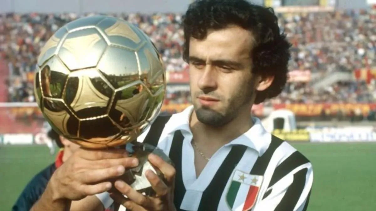 Platini ganó el Balón de Oro en tres ocasiones | @Mezzala_21
