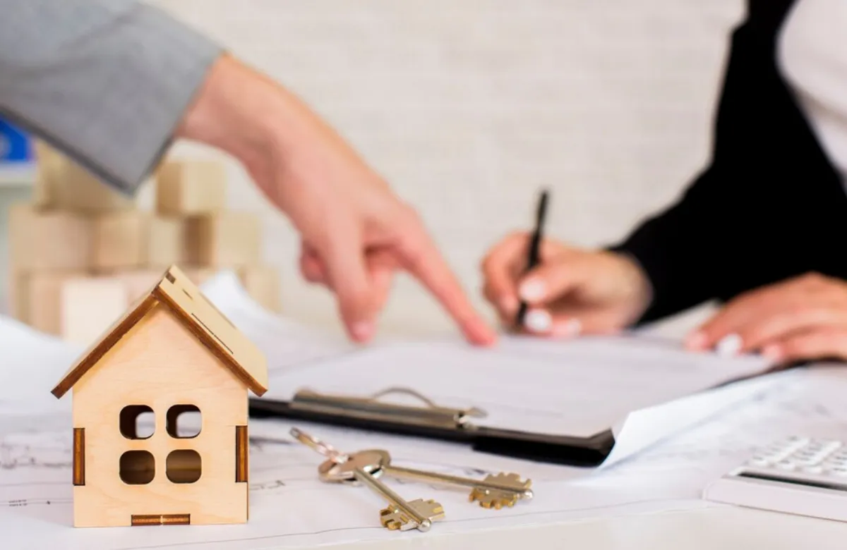 Desconfía de los terrenos baratos u ofertas muy atractivas / FREEPIK