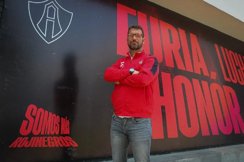 Tendría objetivos claros