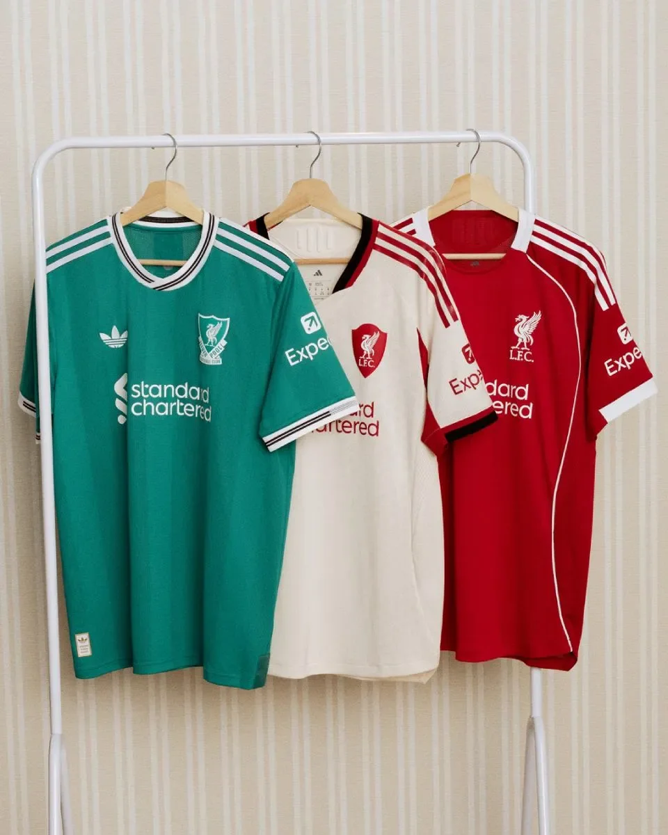 Así son los uniformes de Liverpool para esta temporada