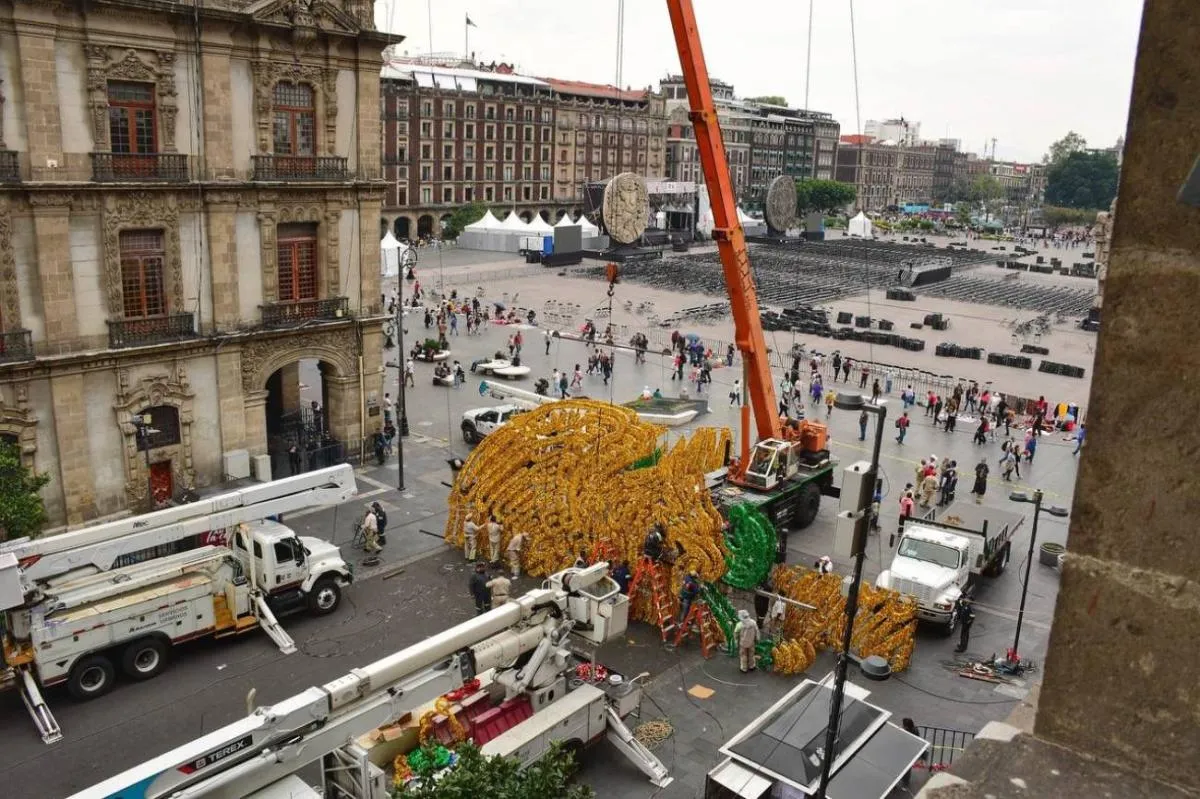 Este acto marca el inicio de una serie de actividades cívicas y culturales en el Zócalo/@SOBSECDMS