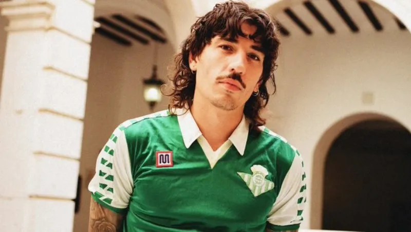 Bellerín | @PurelyFootball