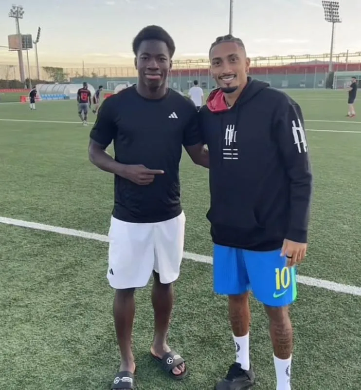 Con Raphinha | @Espacio_Masia