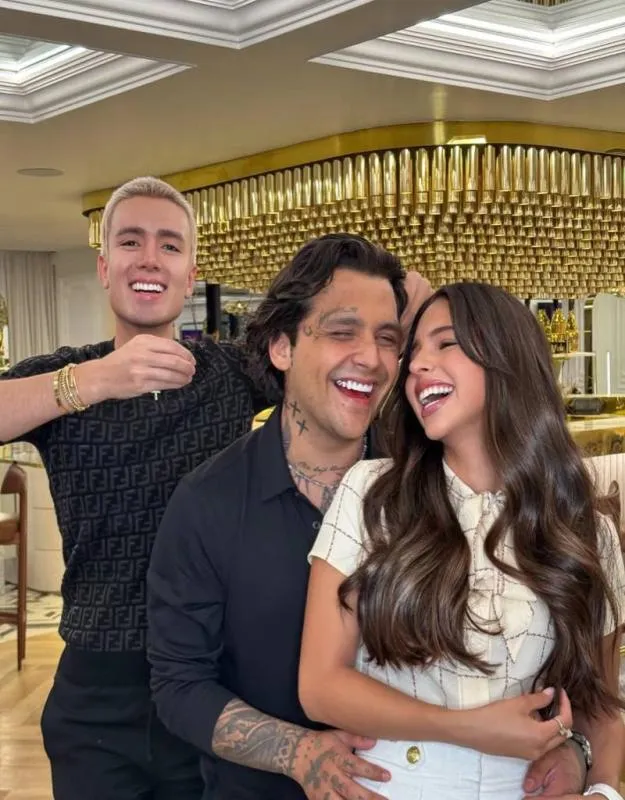 Ángela Aguilar entre las famosas clientas de Miguel de la Mora/IG