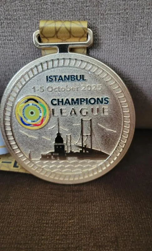 Su medalla | @yusufdikec