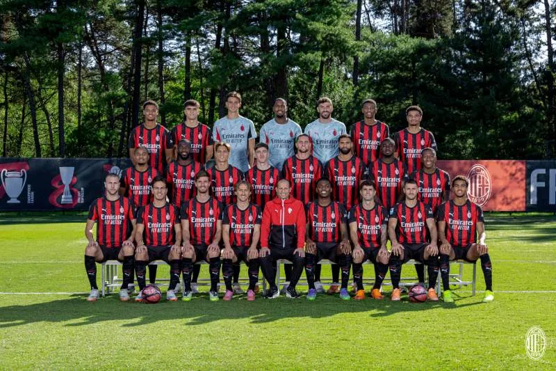 La plantilla de AC Milan I @acmilan