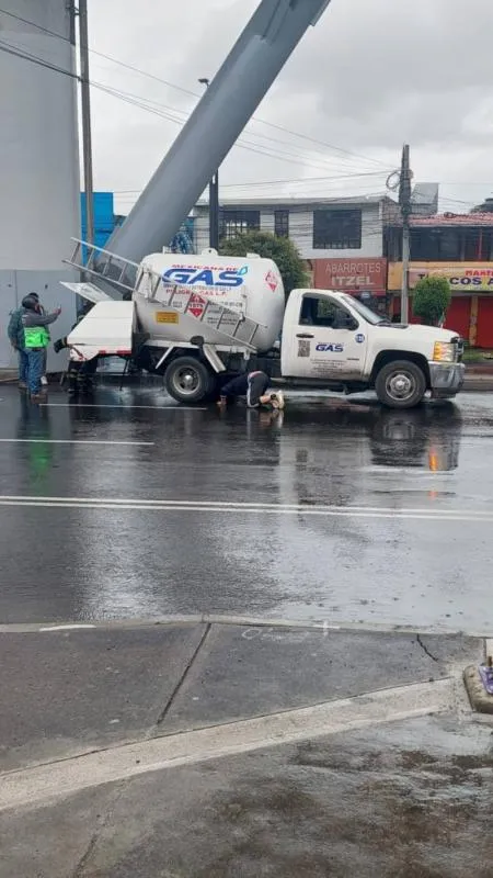 Equipos de emergencias de la Ciudad de México continúan en laborando en la zona/X:@SGIRPC_CDMX