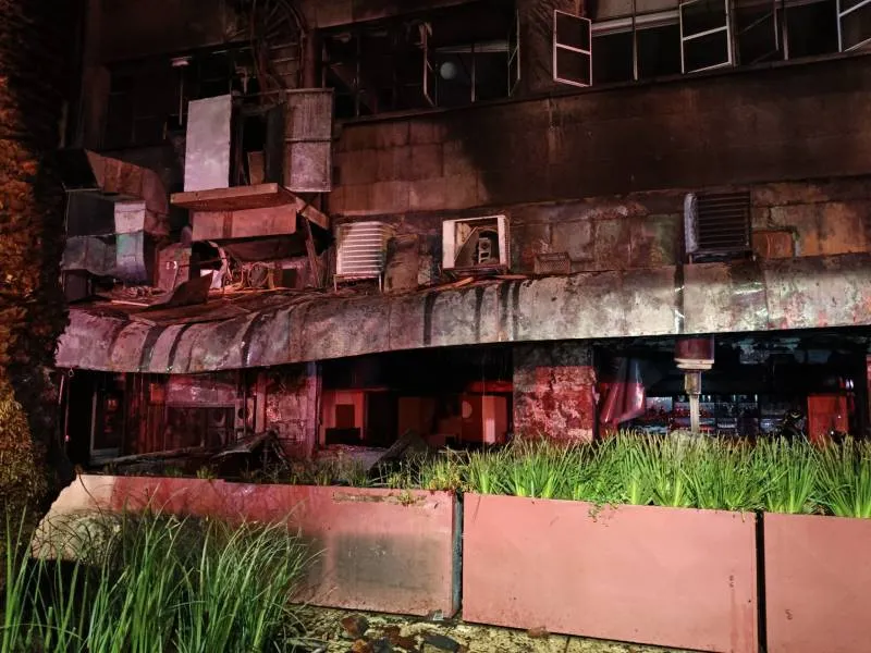 Así quedó el restaurante La Soldadera luego del incendio. / X: @arturosuarez