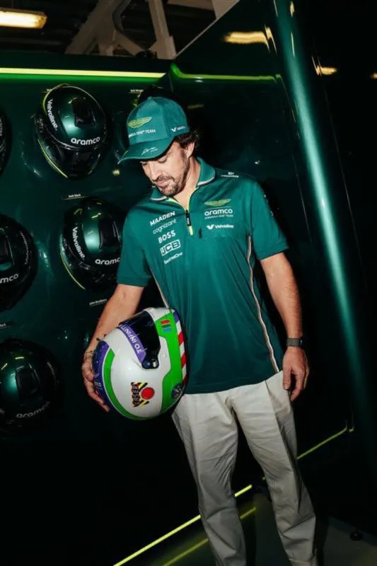 Fernando Alonso | @AstonMartinF1