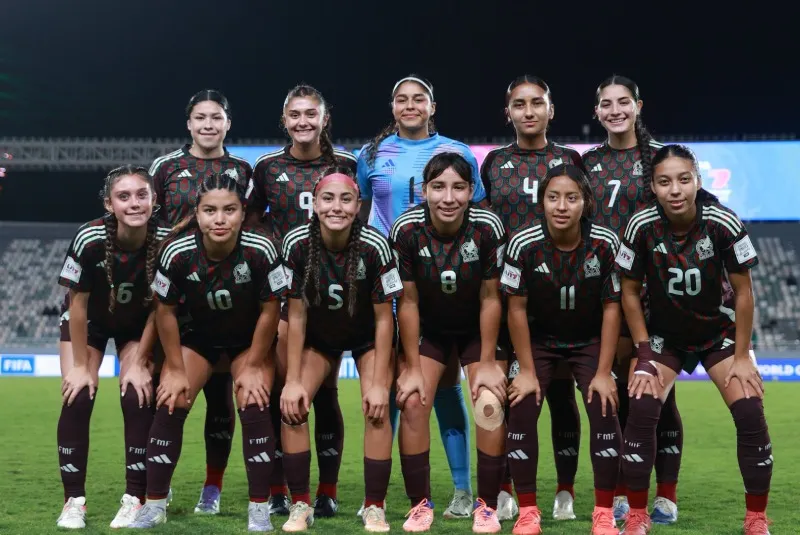 El Tri se mantuvo con vida gracias a su portera