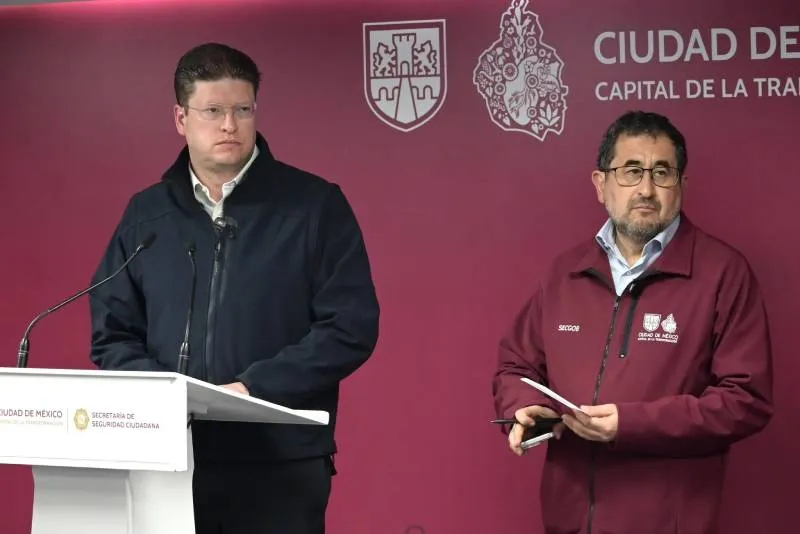 Pablo Vázquez Camacho y César Cravioto durante la conferencia de prensa de hoy 15 de noviembre. / X: @PabloVazC
