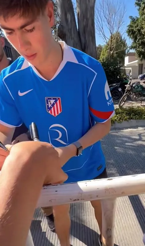 Con la playera del Atlético | Captura de pantalla