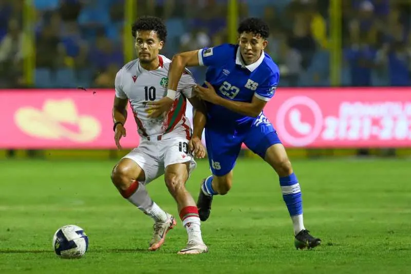 El Salvador no supo reaccionar