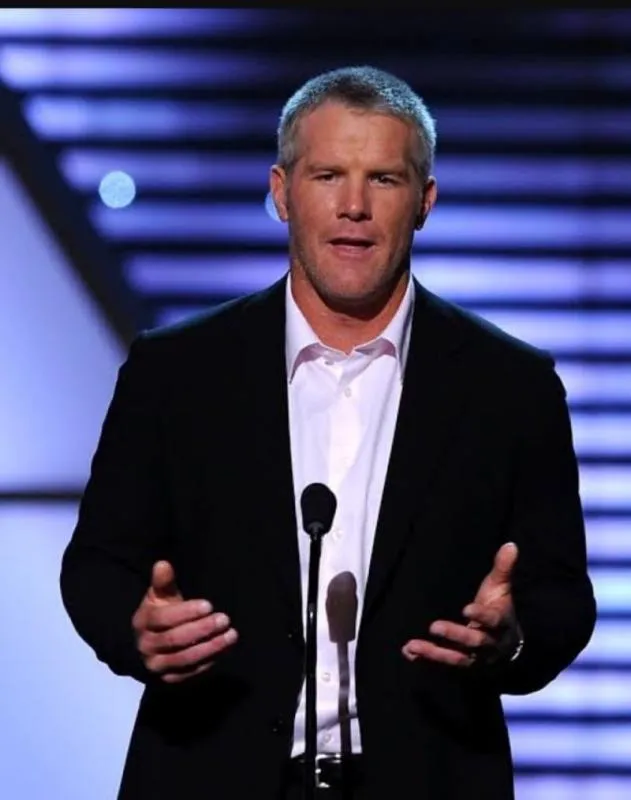 Favre | @StandUpForFact
