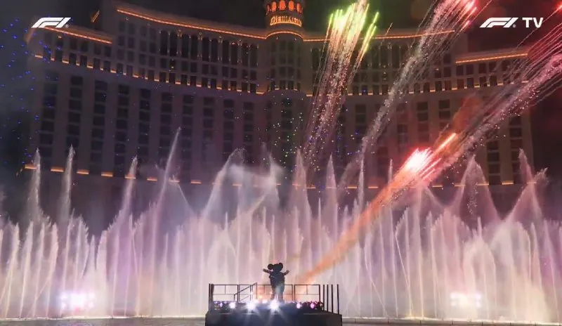 Mickey se robó reflectores en Las Vegas