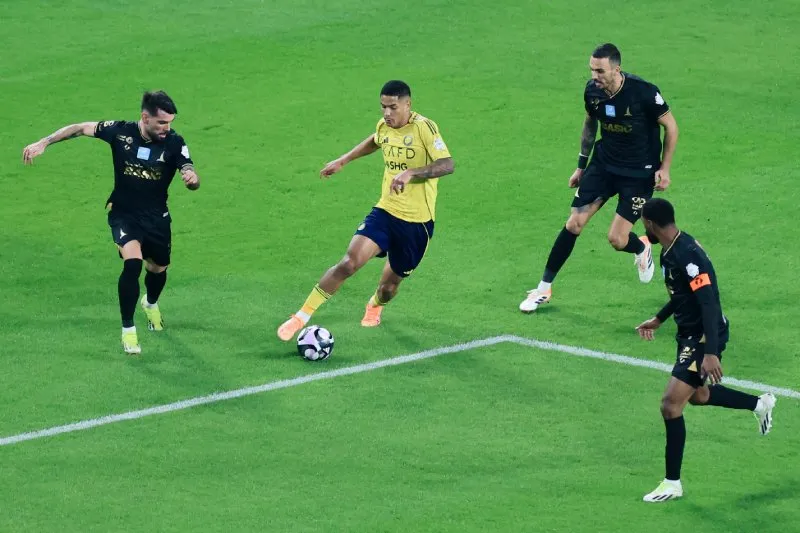 Al Nassr avanza líder en la temporada