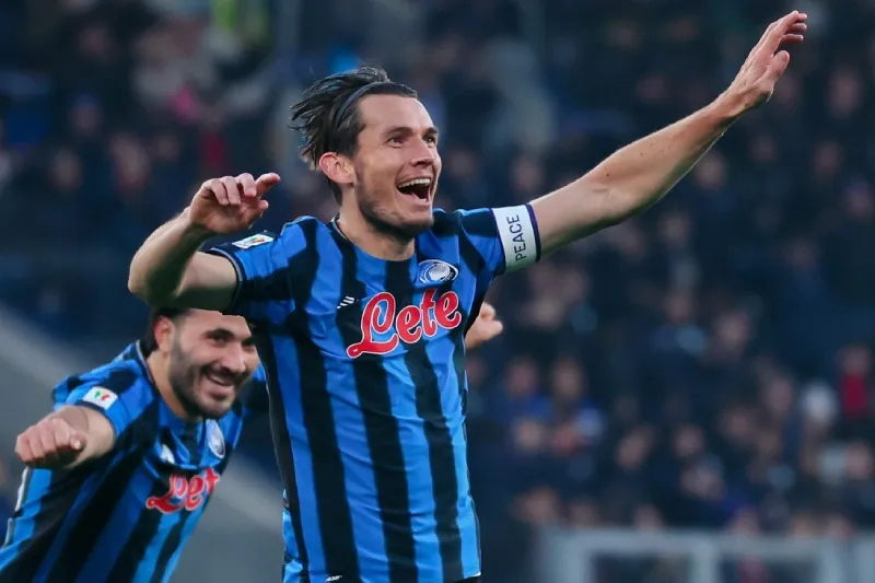 Jugadores de Atalanta en festejo de gol