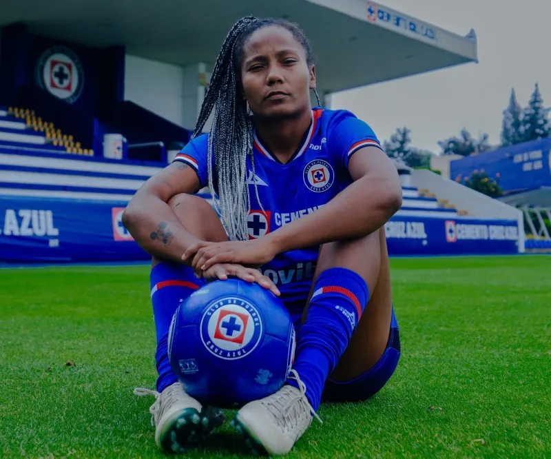 Siguen haciendo movimientos