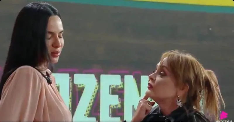 La actriz venezolana buscaba que su compañera le regresara la cachetada/X