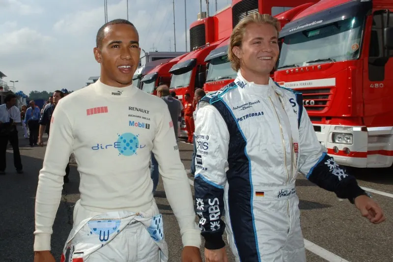 Rosberg y Hamilton | @brocedesinfomat