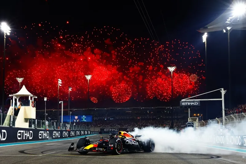 Verstappen buscará otro título en Yas Marina