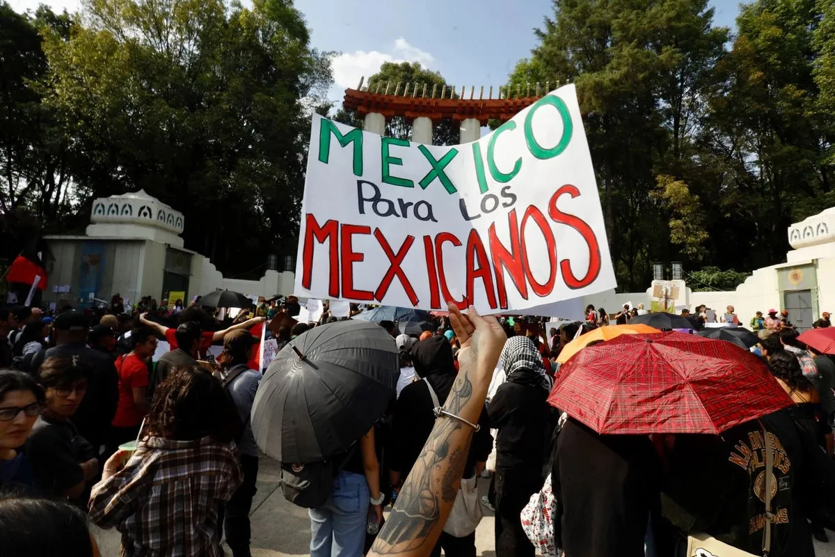 venezolanos, colombianos, chinos y españoles invaden la CDMX / Redes Sociales