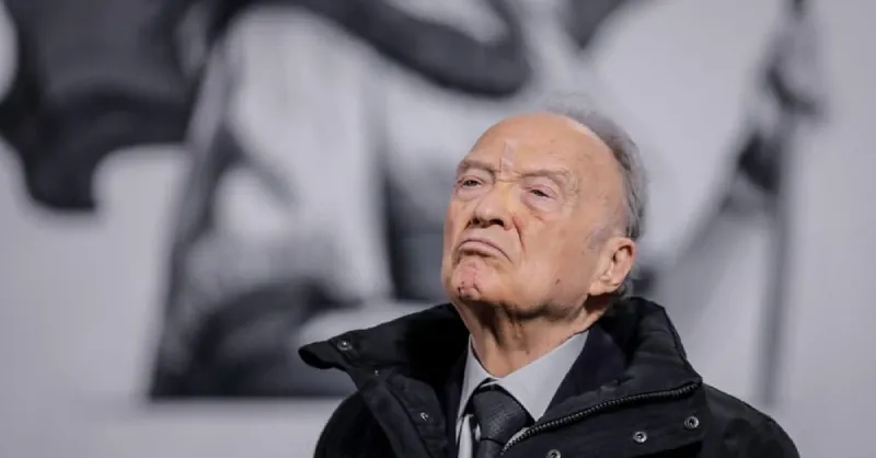 El Senado tendría que proponer una terna para su reemplazo / Redes Sociales