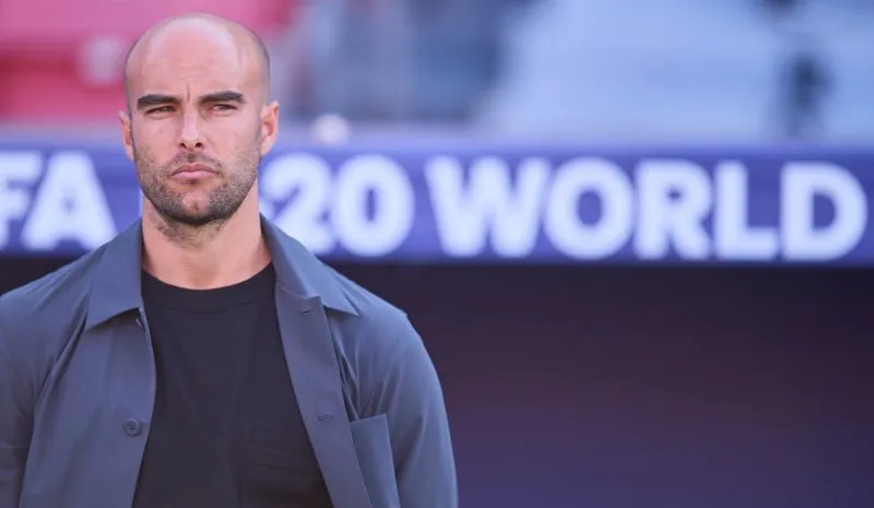 Eduardo Arce en partido