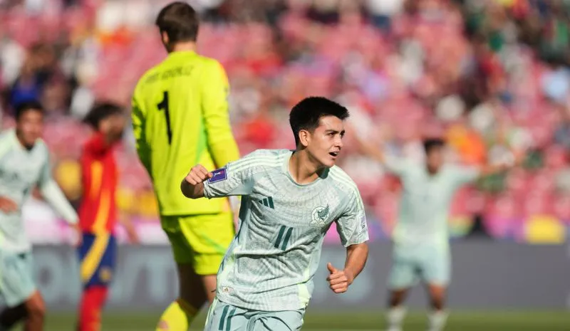 Mora festeja anotación