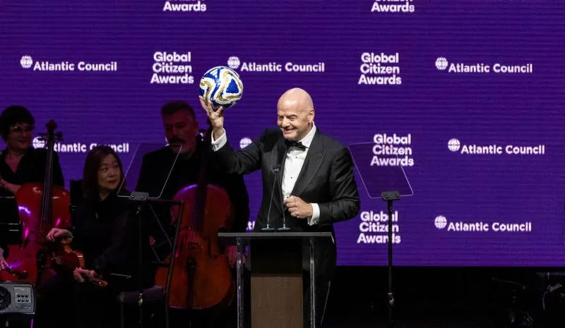 Infantino en conferencia