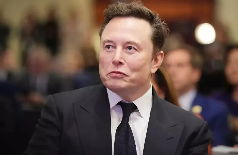 Elon Musk hizo el lanzamiento oficial de Grokipedia para decir la verdad de las cosas / Redes Sociales