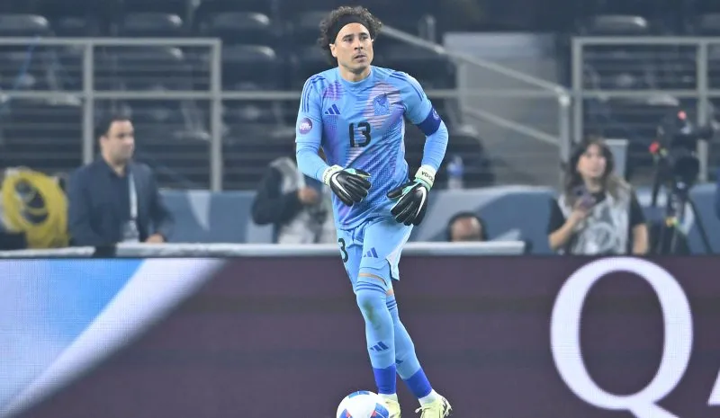 Ochoa en acción