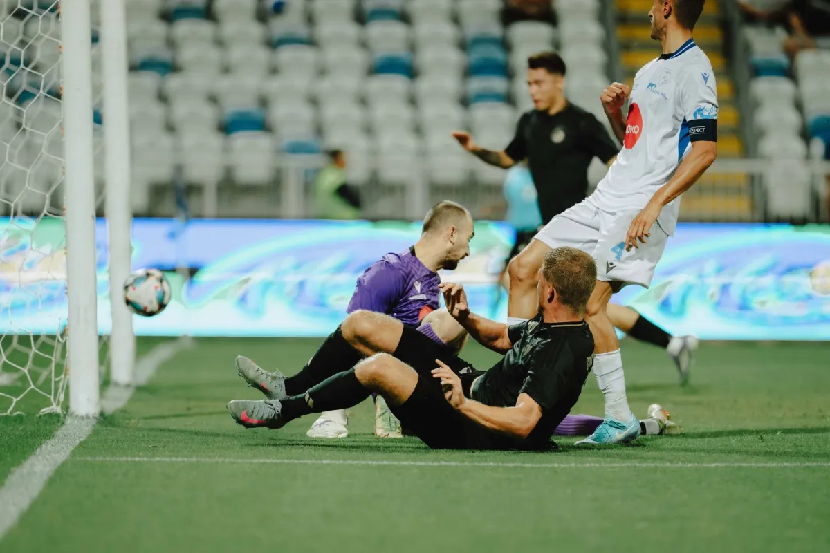 Un gol le bastó al club danés para sellar su clasificación