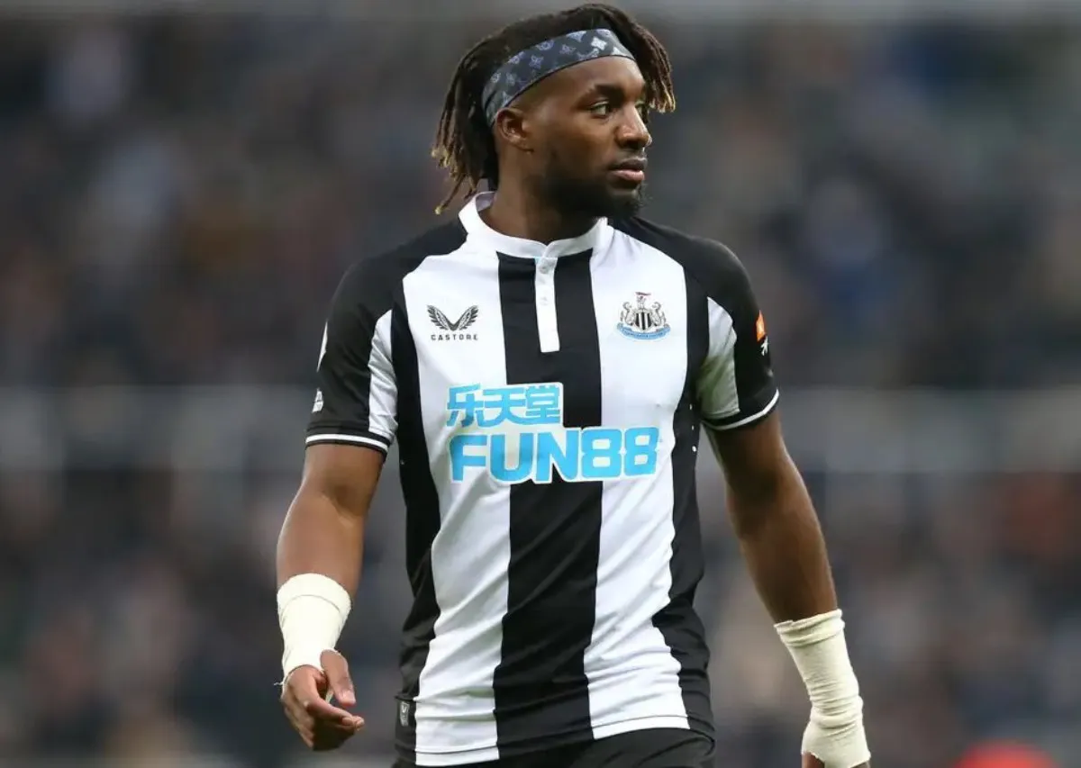 Su etapa en Inglaterra | @ElJefeAguila