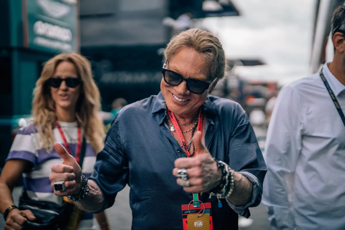 El cantante estuvo de invitado en el Hungaroring