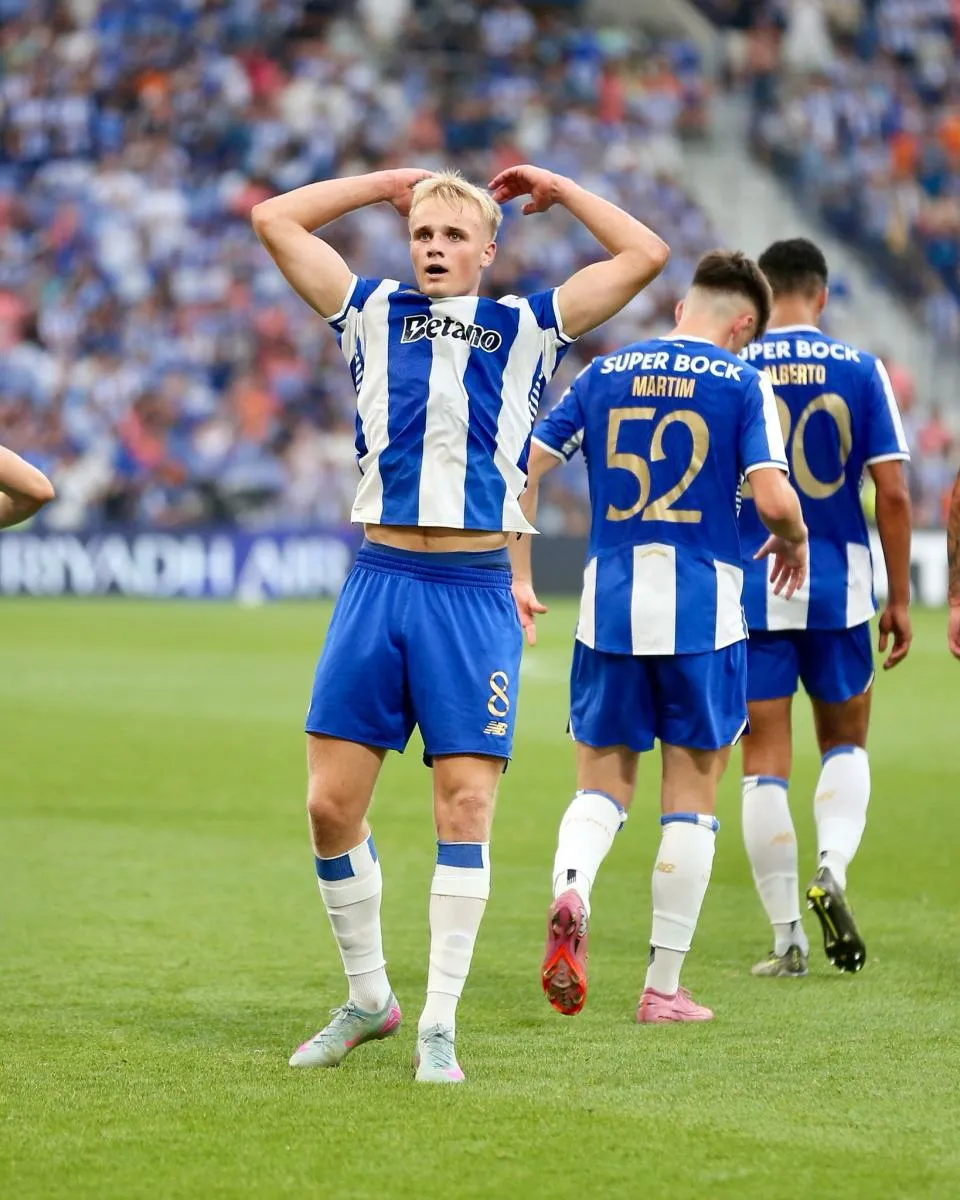 Froholdt hizo el tanto de la victoria de Porto